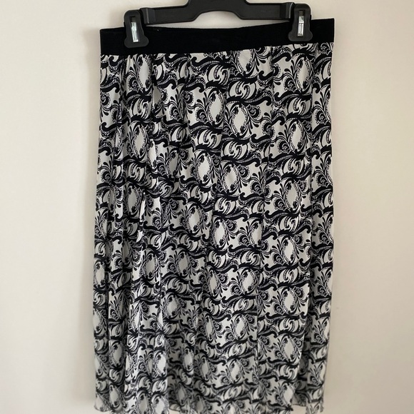 Lapis Black and White Midi A-Line Skirt with Pleats Size L - Picture 2 of 5